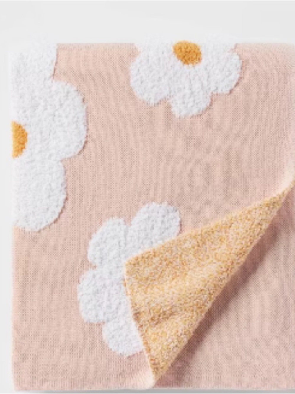 Pillowfort Daisy Knit Throw Blanket